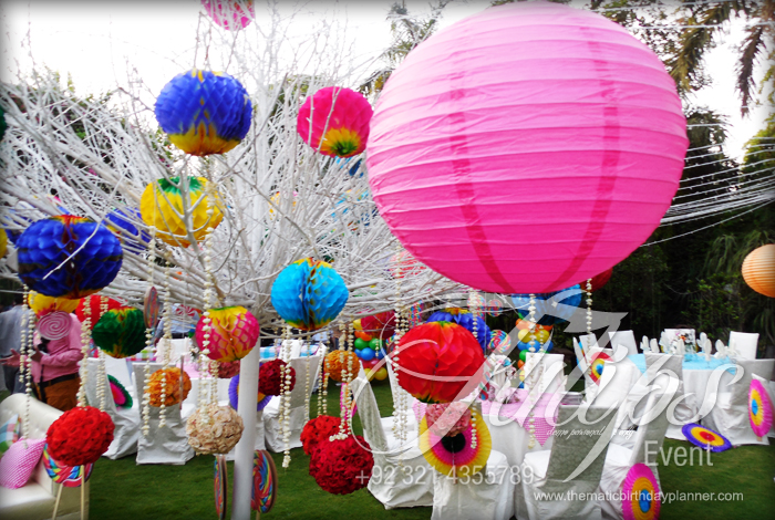 Lollipop-Candyland-Sweet-Shoppe-Party-Ideas-Pakistan-01