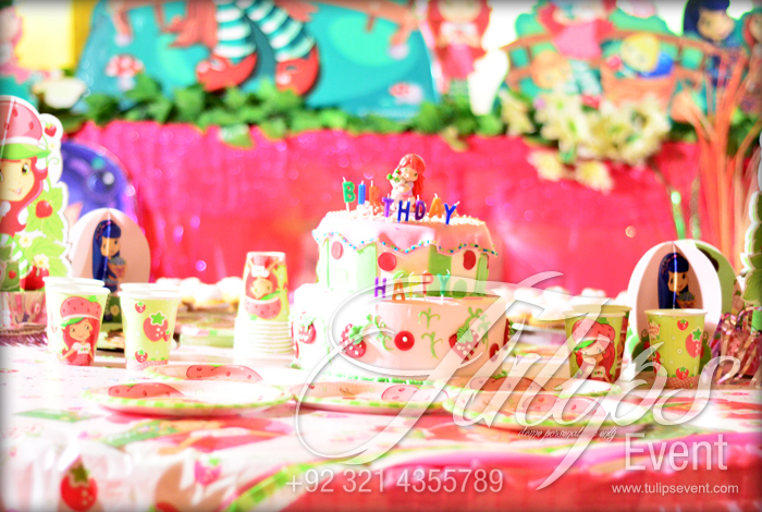 Strawberry-Shortcake-birthday-party-ideas-Pakistan-09