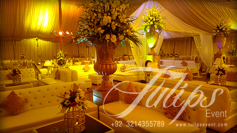 grand-pakistani-wedding-baraat-stage-tulips-event-191
