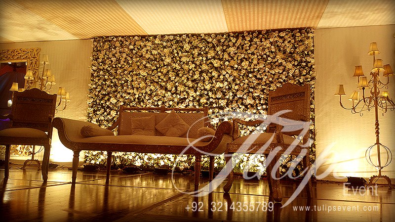 grand-pakistani-wedding-baraat-stage-tulips-event-24
