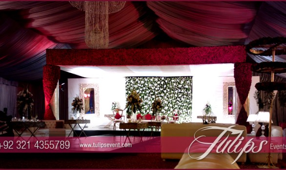 red-and-white-pakistani-baraat-theme-ideas-in-Pakistan-05