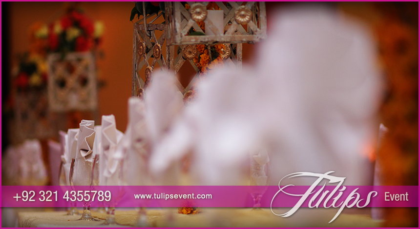best mehndi stage wedding decoration ideas in Pakistan 01
