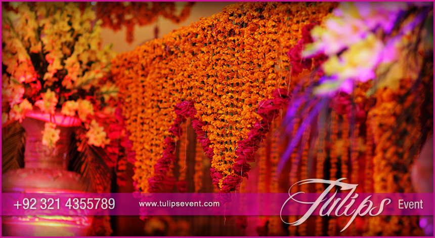 best mehndi stage wedding decoration ideas in Pakistan 03