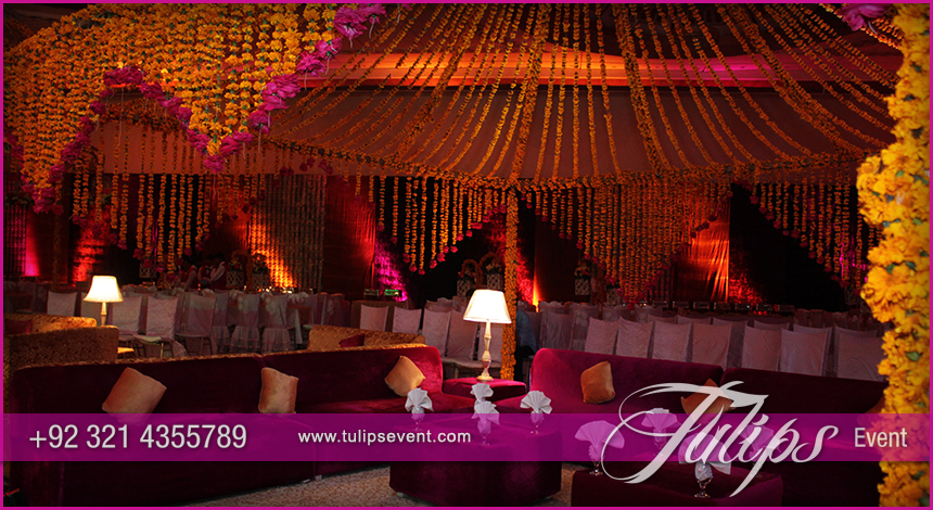 best mehndi stage wedding decoration ideas in Pakistan 08