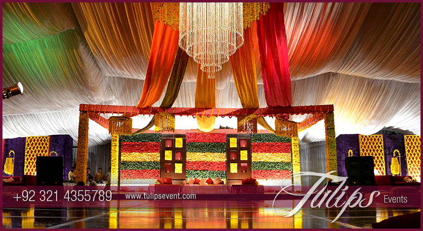 fabulous Mehndi Stage Design function in Lahore Pakistan