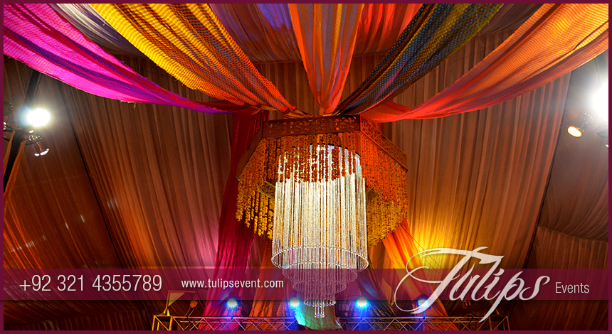 fabulous-Mehndi-Stage-Design-photos-in-Lahore-Pakistan-07