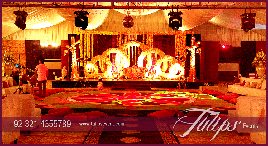 top-Mehndi-Stage-Design-photos-in-Lahore-Pakistan-08