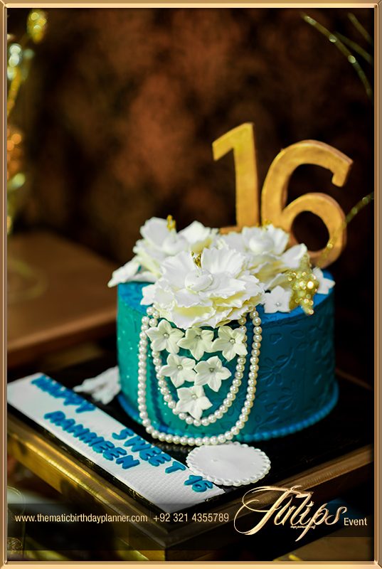 Gold-Royal-Blue-Sweet-16-Themed-party-ideas-in-Pakistan-30
