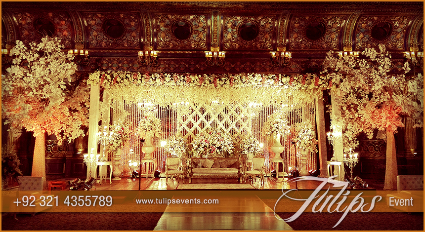 Best-Baraat-stage-decoration-2015-photos-in-Pakistan-31