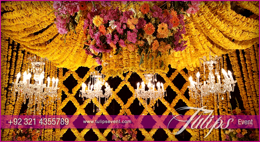 Grand-Wedding-Mehendi-Stage-decoration-ideas-in-Pakistan-01