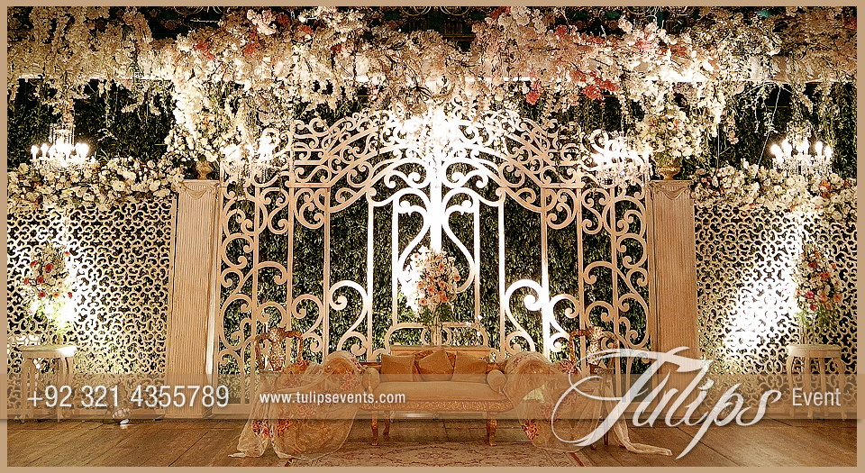 Fairy-wedding-gate-stage-design-ideas-in-Pakistan-15