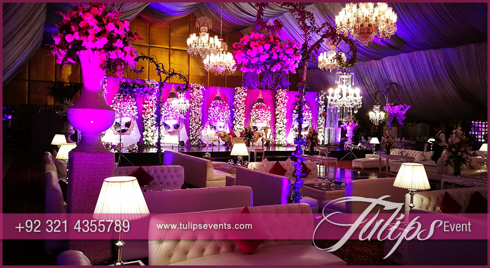 plum-and-gold-wedding-reception-stage-decorations-in-Pakistan-18