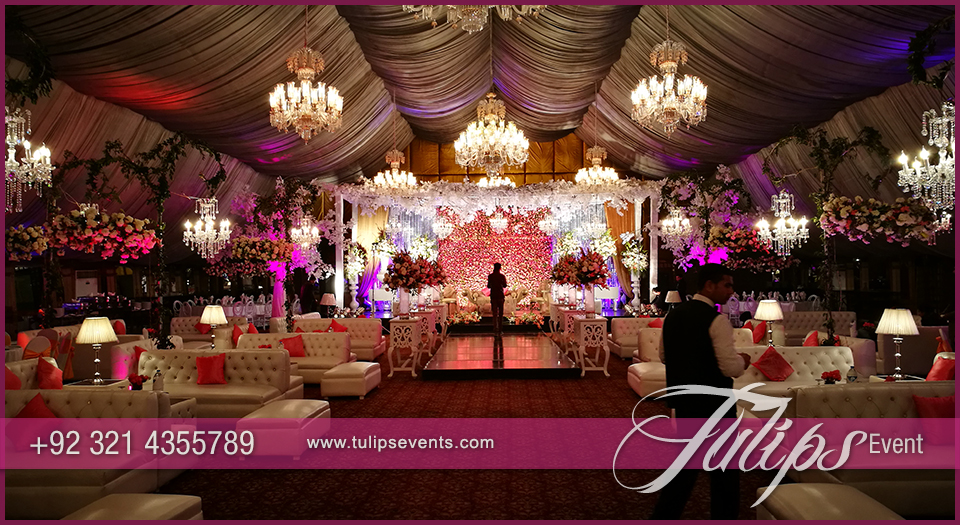 Stunning-plum-pakistani-weddings-by-Tulips-Events-10
