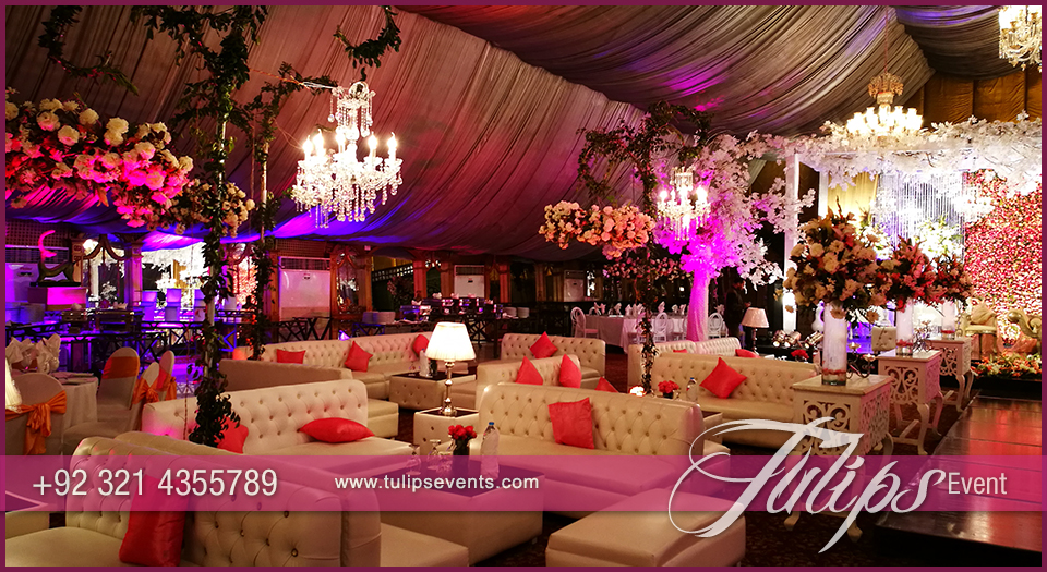 Stunning-plum-pakistani-weddings-by-Tulips-Events-11