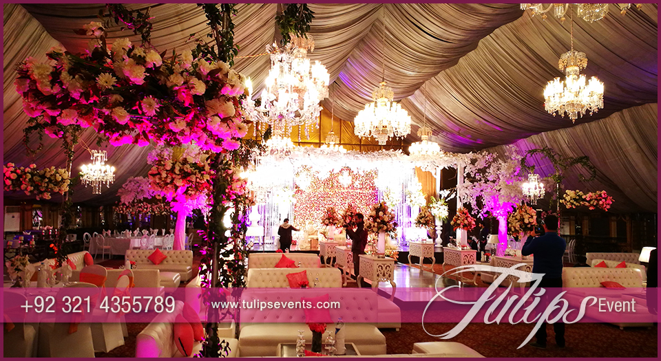 Stunning-plum-pakistani-weddings-by-Tulips-Events-5