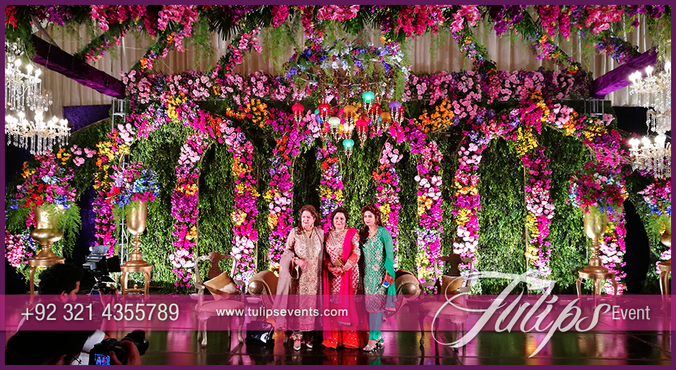 Enchanted-Night-Garden-mehendi-stage-setup-decoration-in-Pakistan-18
