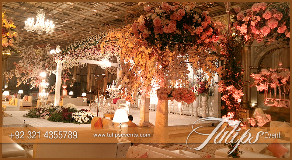 White-Garden-Walima-stage-setup-decoration-in-Pakistan-06