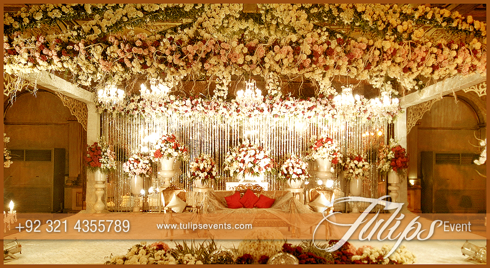 White-Garden-Walima-stage-setup-decoration-in-Pakistan-09