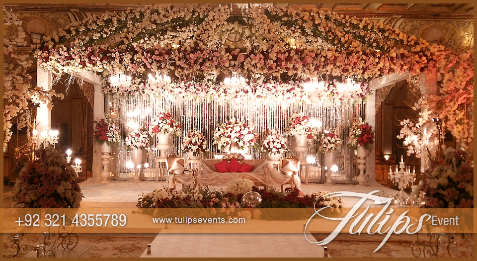 White-Garden-Walima-stage-setup-decoration-in-Pakistan-13