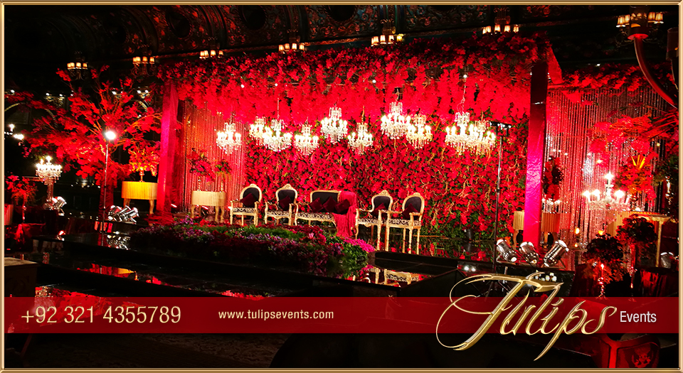 Royal-Red-Gold-Wedding-Reception-Stage-Floral-Backdrop-ideas-in-Pakistan-04