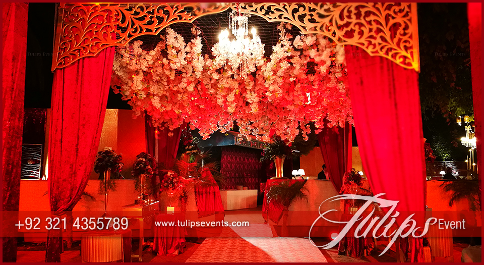 stunning-Red-Gold-themed-pakistani-weddings-by-tulips-events-28