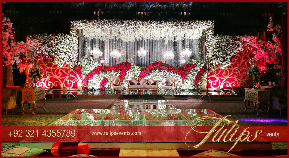 Red-Gold-Shaandi-Stage-Decoration-setup-by-tulips-events-in-pakistan-07