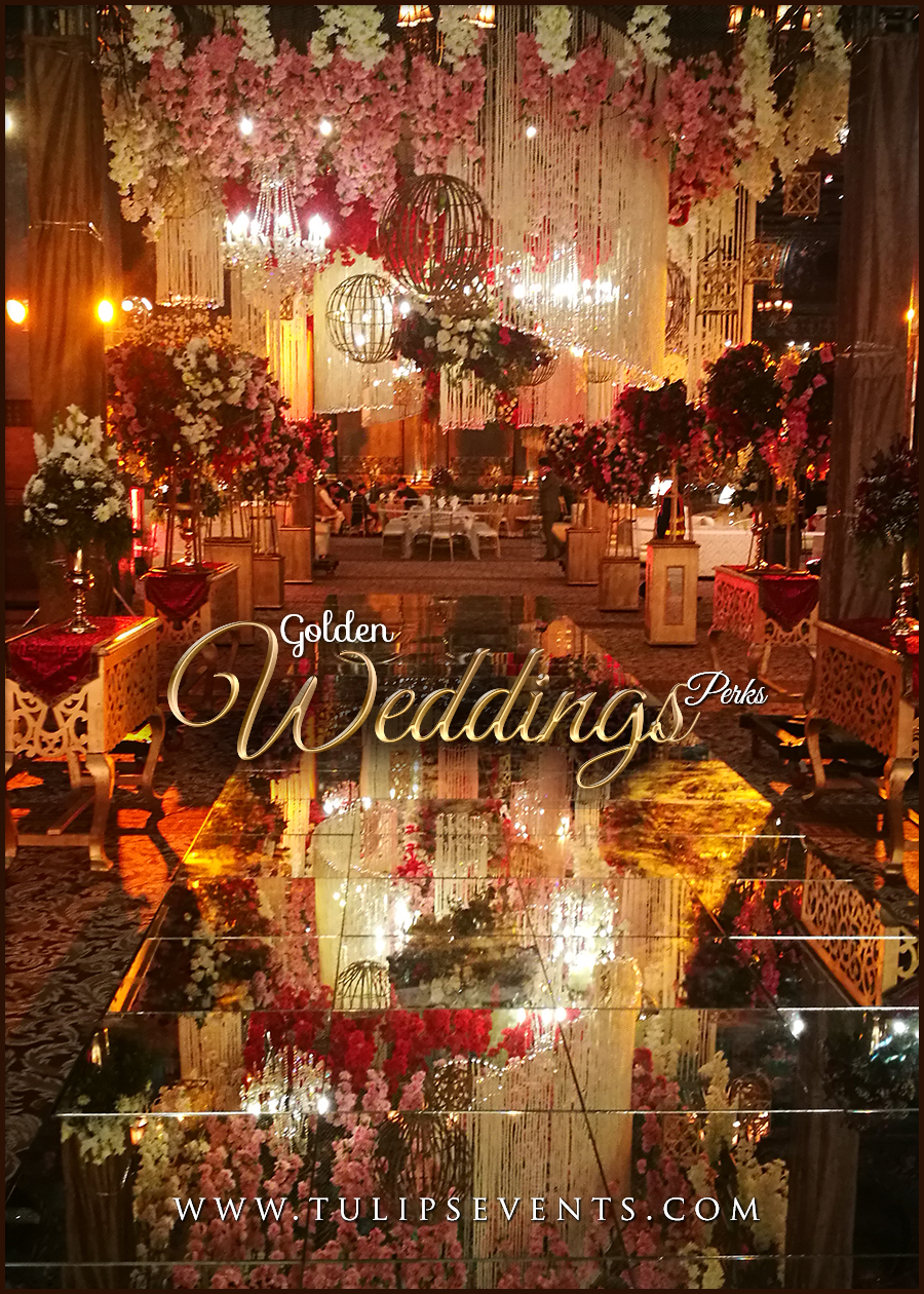 Royal-Gold-Wedding-Reception-Decoration-ideas-in-Pakistan-15