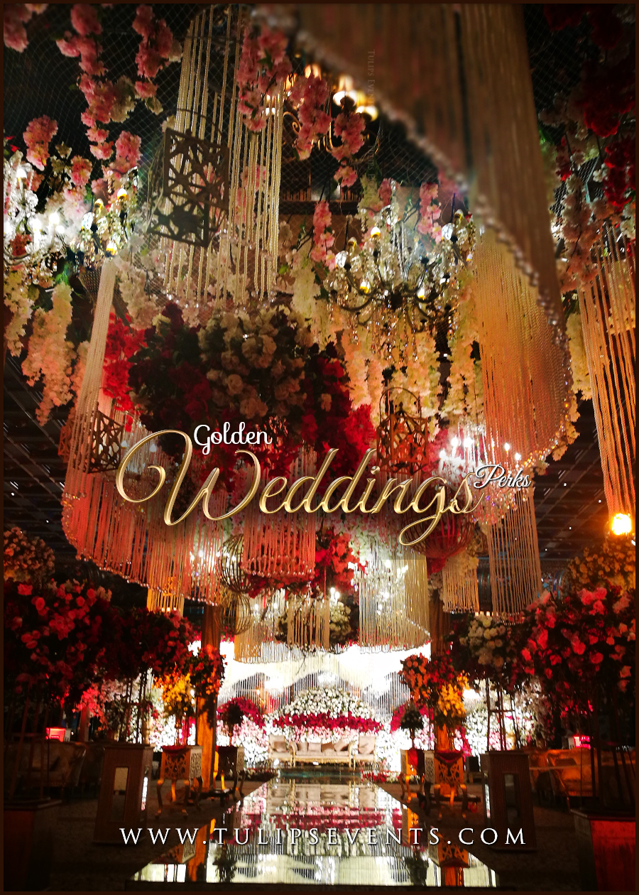 Royal-Gold-Wedding-Reception-Decoration-ideas-in-Pakistan-16