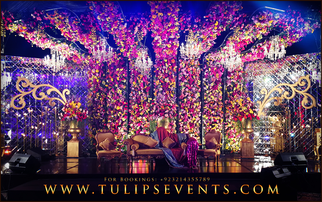 Fairy Tale Wedding Mehndi Roof Decoration ideas in Pakistan (18)
