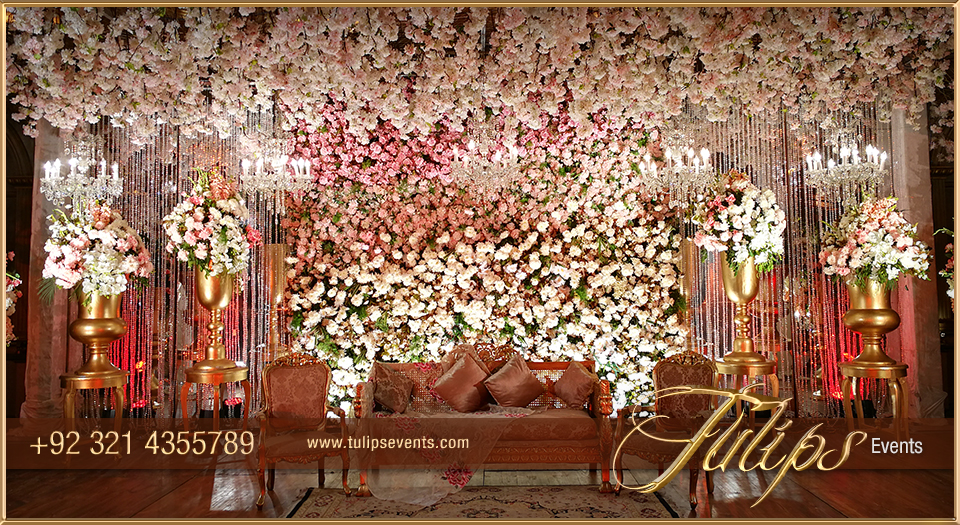 Best-Pakistani-Wedding-Stage-Walima-Decoration-Setup-Ideas-2