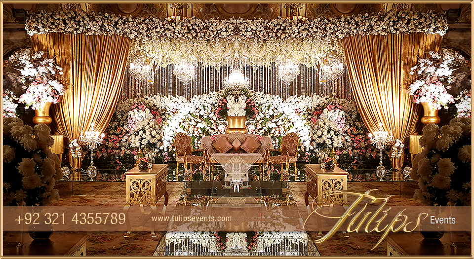 White-Gold-Pakistani-Reception-Stage-Decor-setup-ideas-04