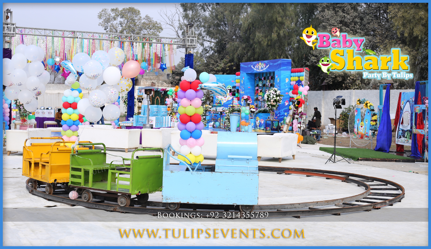 Baby-Shark-Birthday-Party-decoration-ideas-in-Pakistan-109