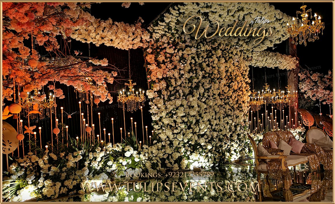 Amazing-Pakistani-Walima-ceilings-decor-by-Tulips-Events-8