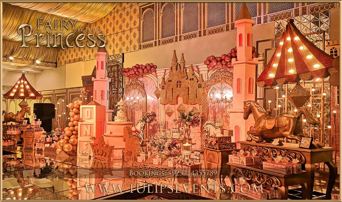 Royal-Princess-1st-Birthday-decoration-ideas-in-Pakistan-12