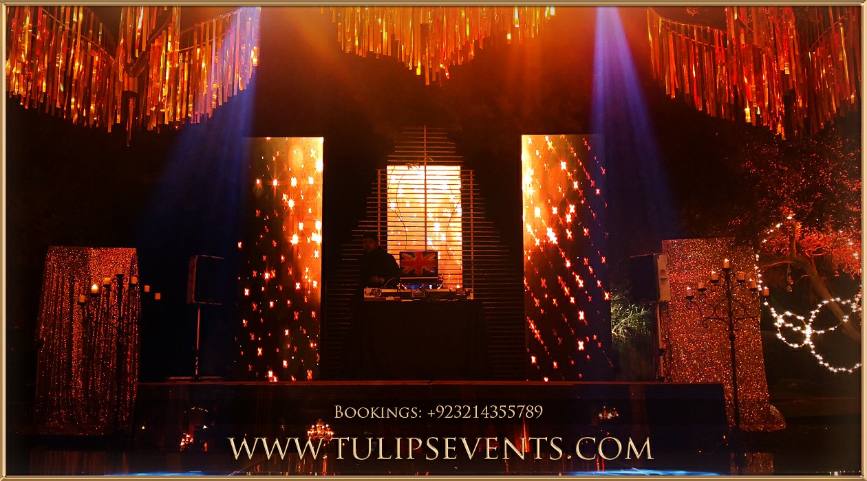 Black-gold-Theme-Ball-Party-decor-by-Tulips-Events-43
