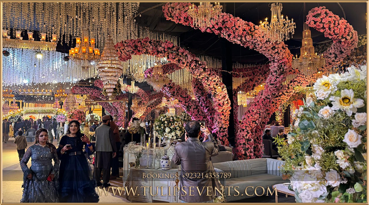 Pakistani-Wedding-Pink-Walima-Decor-2024-Tulips-Events-9